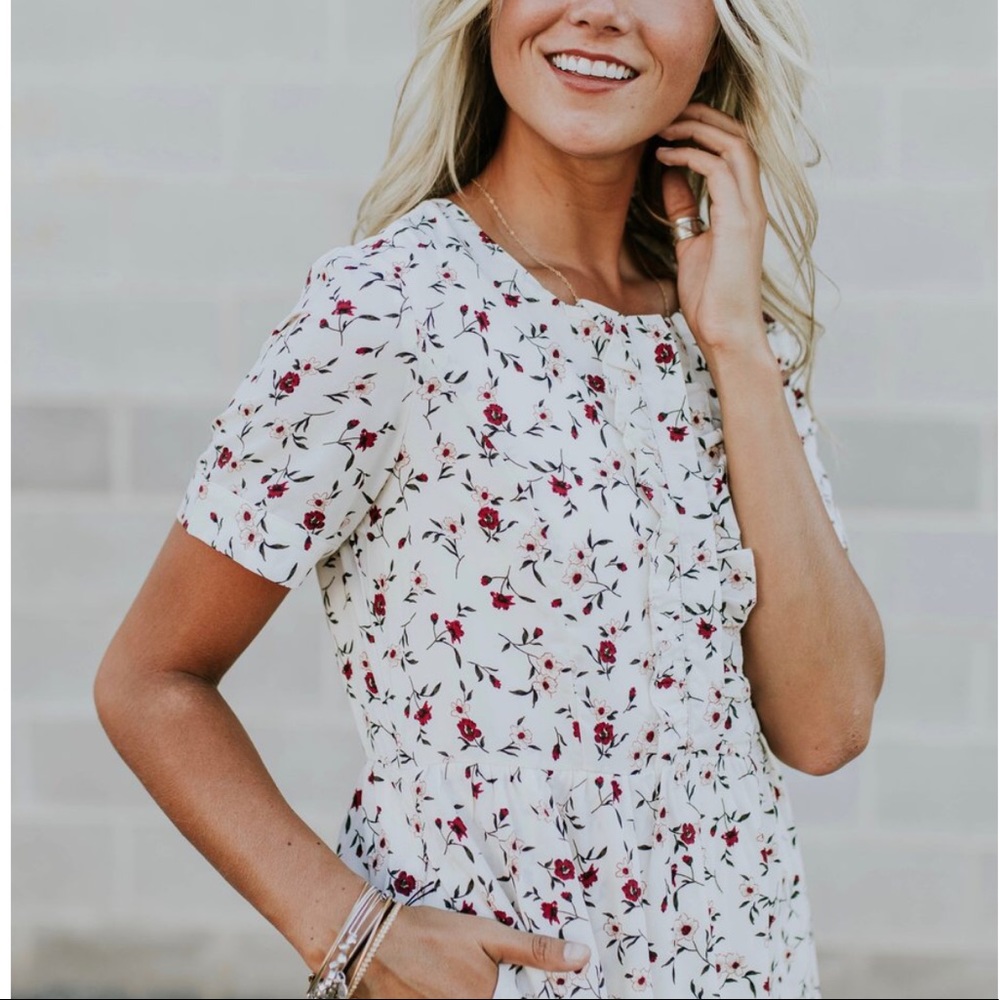 Beautiful floral dress. - Picture 4 of 4